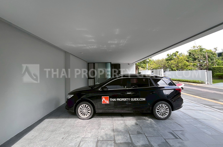 House with Private Pool in Krung Thep Kritha 