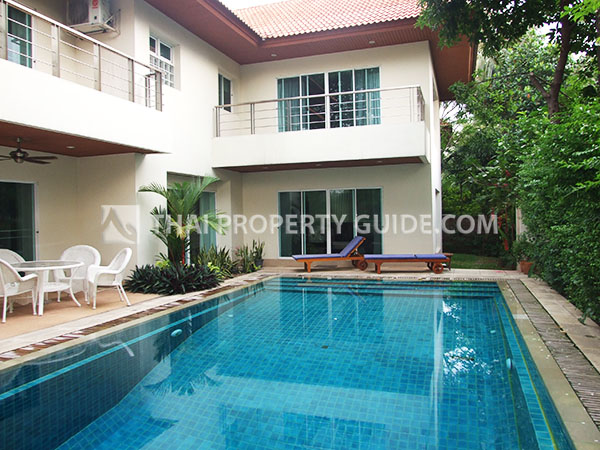House with Private Pool in Nichada Thani 
