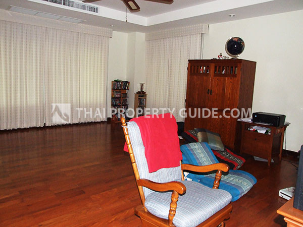House with Private Pool in Nichada Thani 