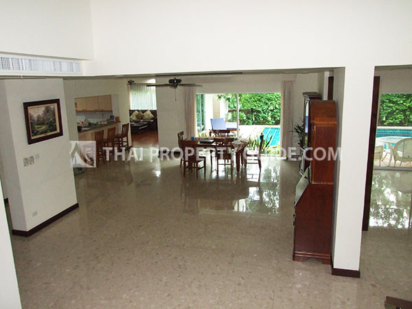 House with Private Pool in Nichada Thani 