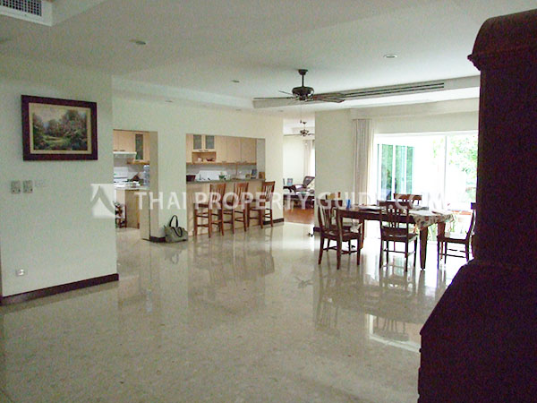 House with Private Pool in Nichada Thani 