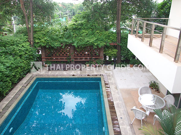 House with Private Pool in Nichada Thani 