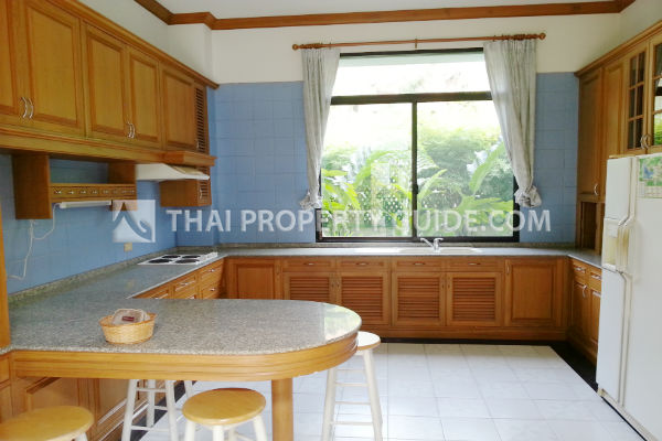 House with Private Pool in Nichada Thani 