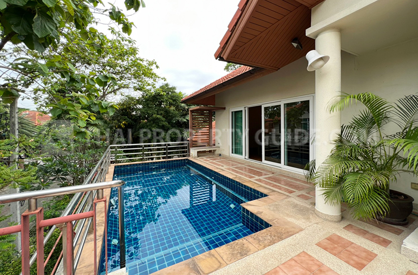 House with Private Pool for rent in Nichada Thani