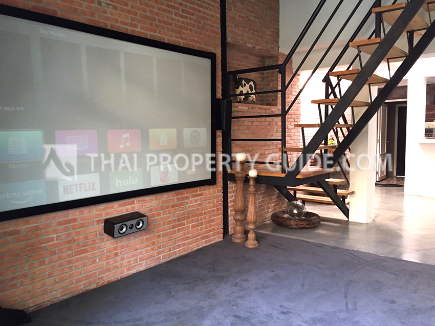 House with Private Pool in Nichada Thani 
