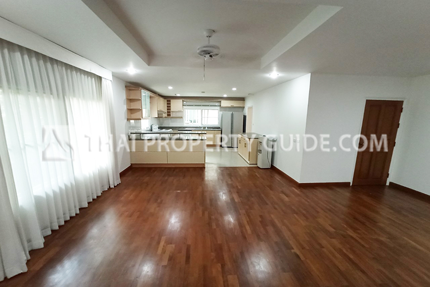 House with Private Pool in Nichada Thani 