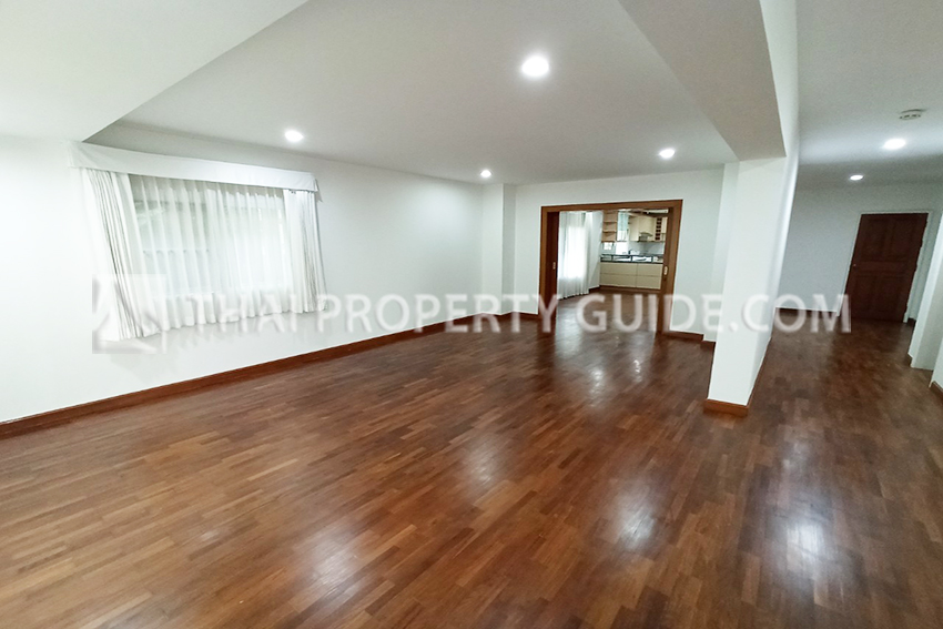 House with Private Pool in Nichada Thani 