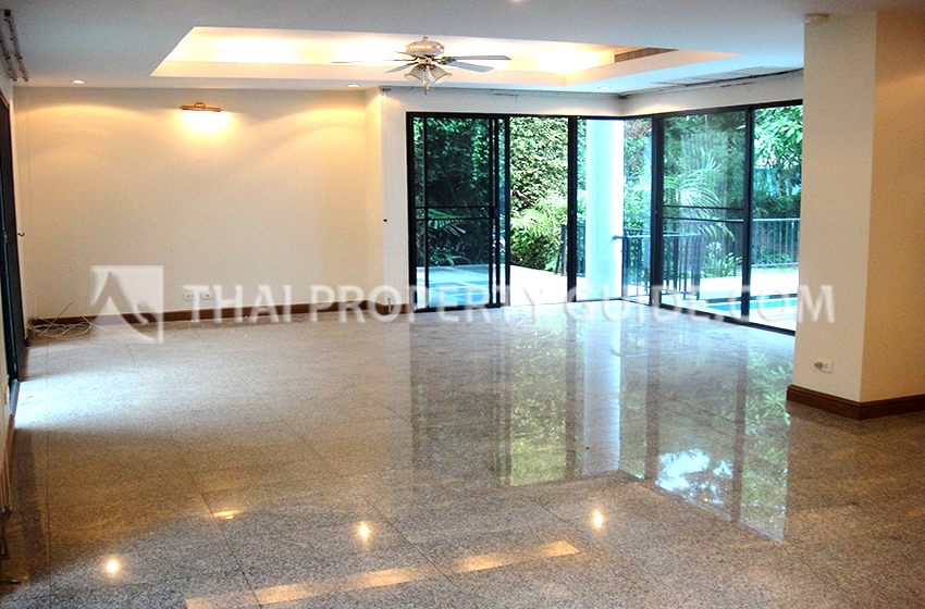 House with Private Pool in Nichada Thani 