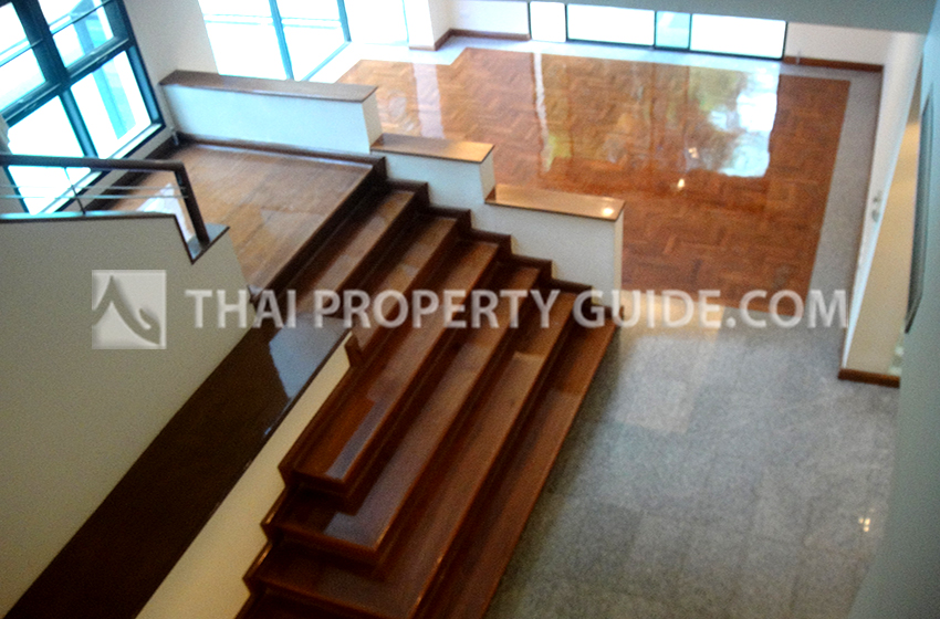 House with Private Pool in Nichada Thani 