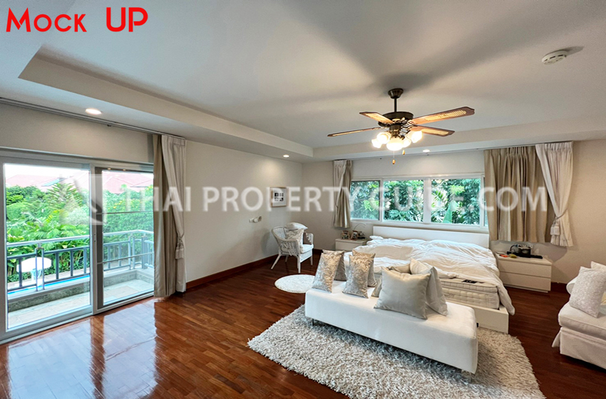 House with Private Pool in Nichada Thani 