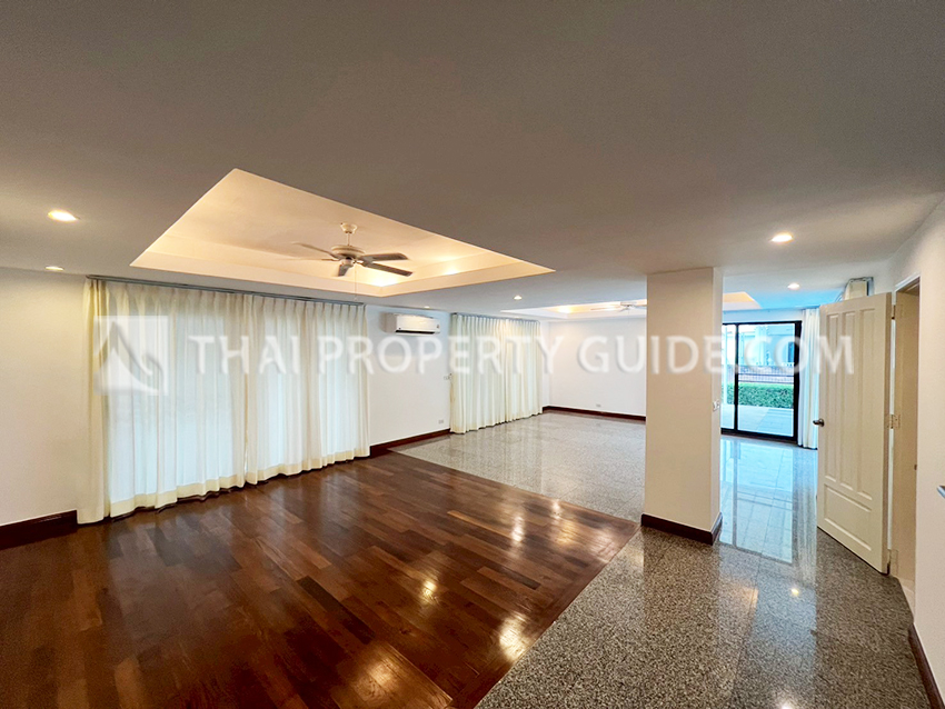 House with Private Pool in Nichada Thani 