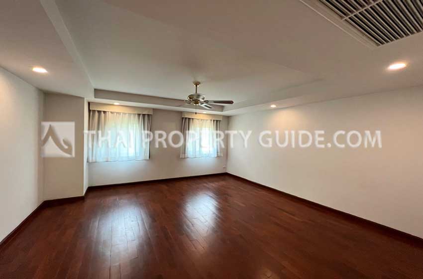 House with Private Pool in Nichada Thani 