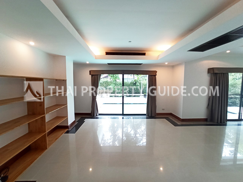 House with Private Pool in Nichada Thani 