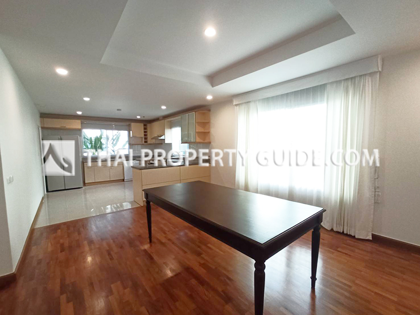 House with Private Pool in Nichada Thani 