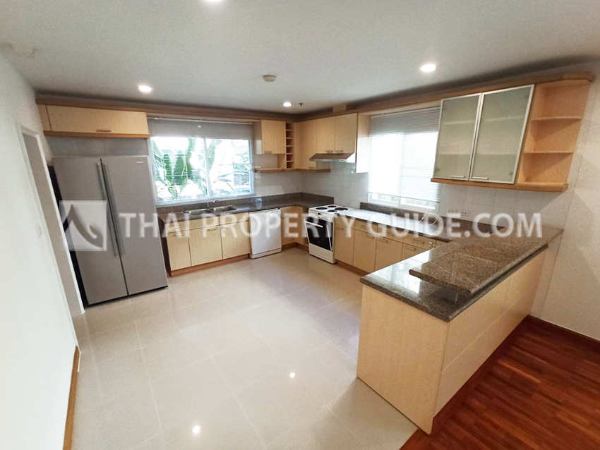 House with Private Pool in Nichada Thani 
