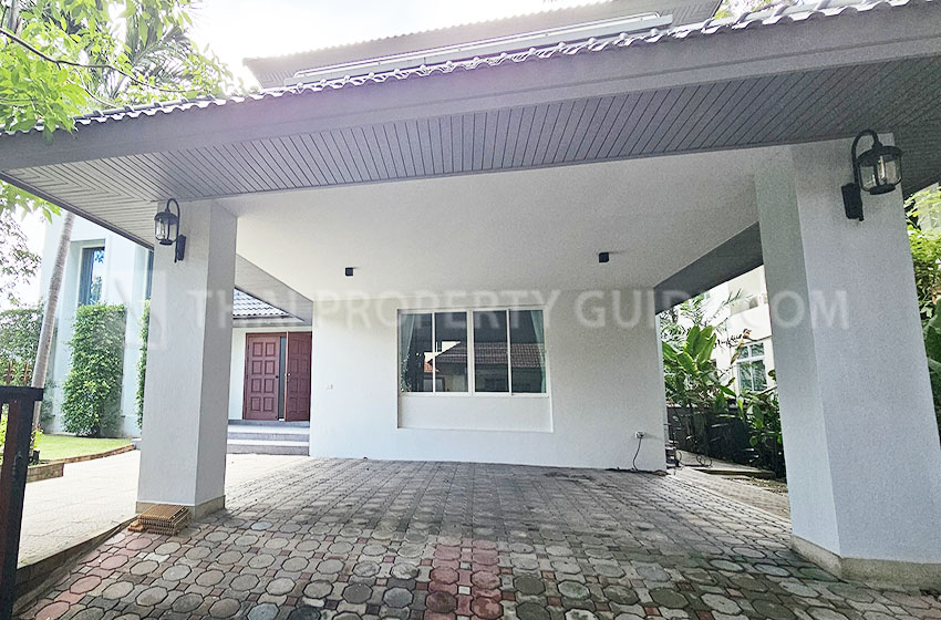 House with Private Pool in Nichada Thani 