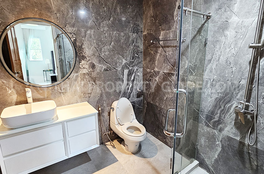 House with Private Pool in Nichada Thani 