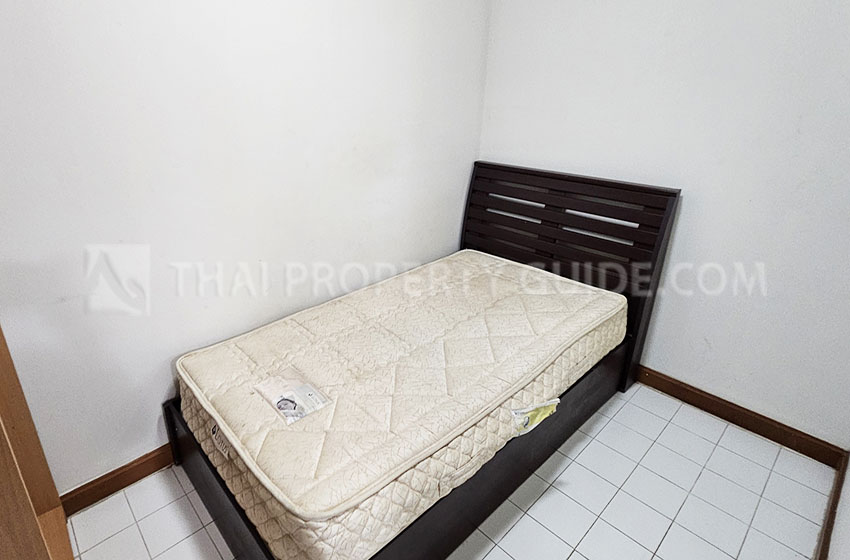 House with Private Pool in Nichada Thani 