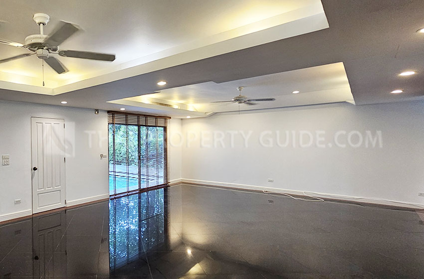 House with Private Pool in Nichada Thani 