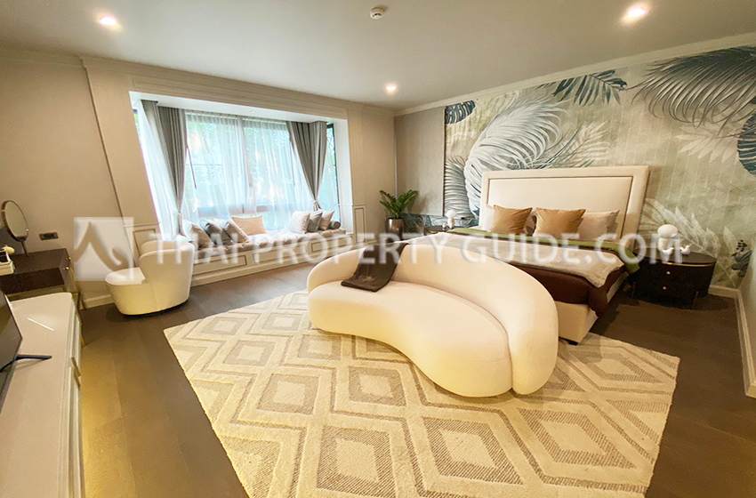 House with Private Pool in Nichada Thani 