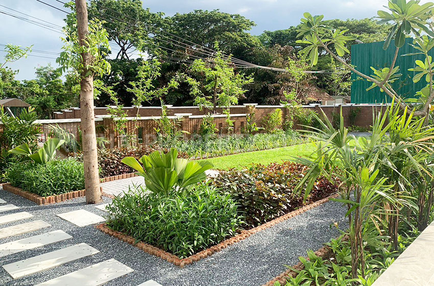 House with Private Pool in Nichada Thani 