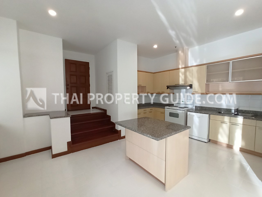 House with Private Pool in Nichada Thani 