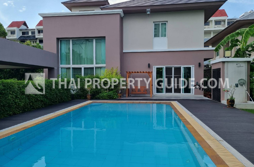 House with Private Pool for sale in Nichada Thani