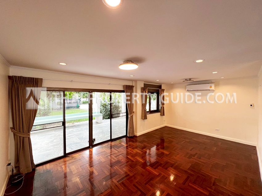 House with Private Pool in Sukhumvit : Panya Village On-Nut 