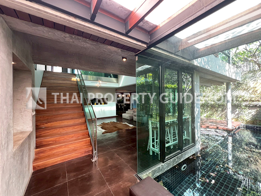 House with Private Pool in Sukhumvit