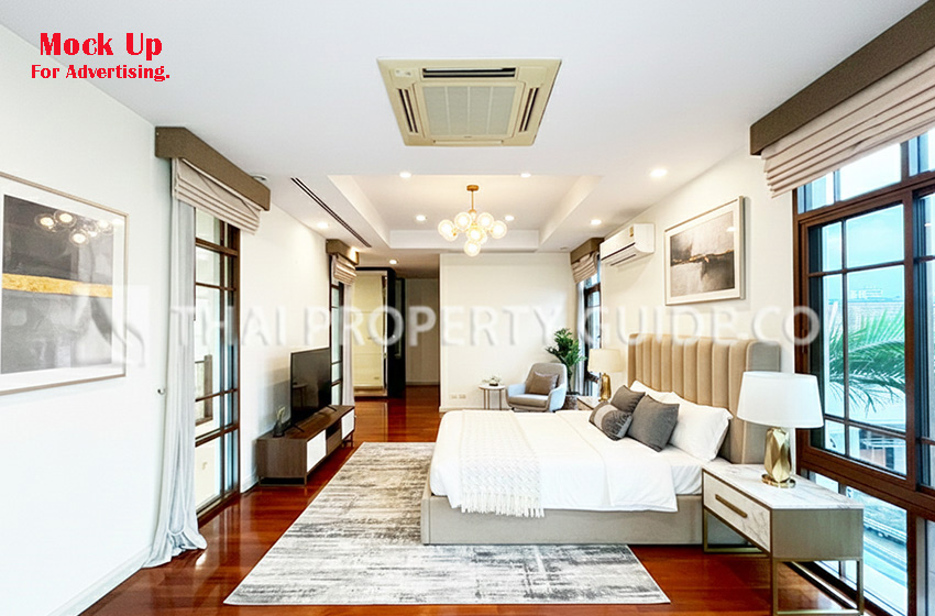 House with Private Pool in Sukhumvit 