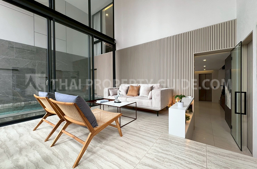 House with Private Pool for sale in Sukhumvit