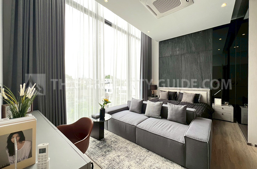 House with Private Pool in Sukhumvit 