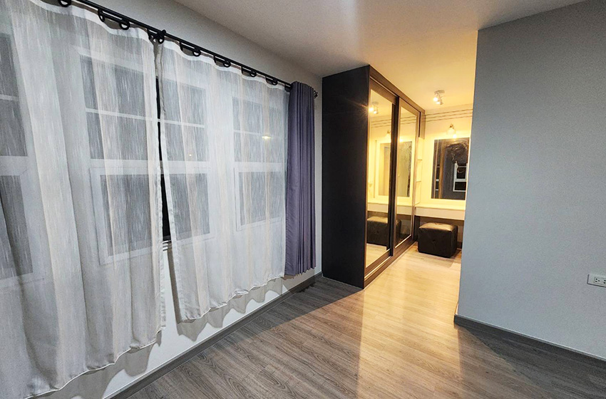 House with Shared Pool in Bangnatrad 