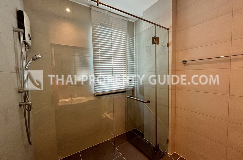 House with Shared Pool in Bangnatrad 