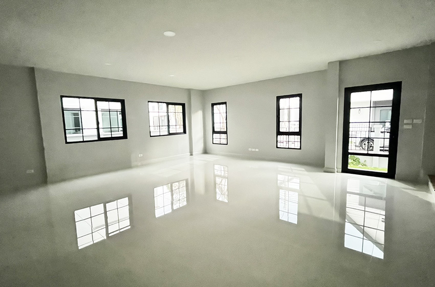 House with Shared Pool in Bangnatrad 