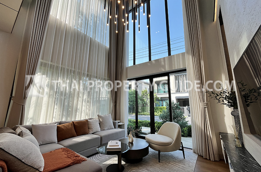 House with Shared Pool in Bangnatrad 