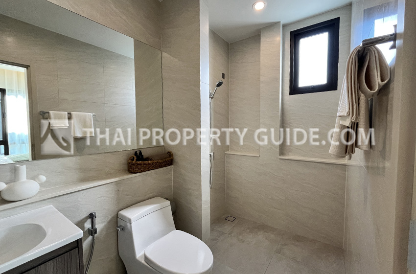 House with Shared Pool in Bangnatrad 