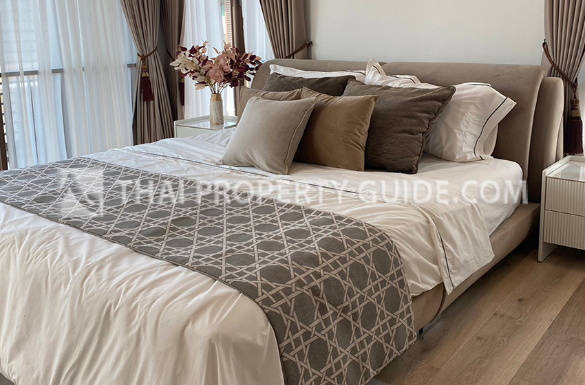 House with Shared Pool in Krung Thep Kritha 