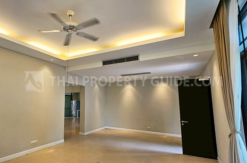 House with Shared Pool in Nichada Thani 
