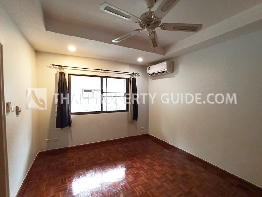 House with Shared Pool in Nichada Thani 