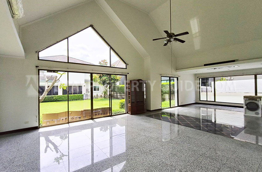 House with Shared Pool in Nichada Thani 