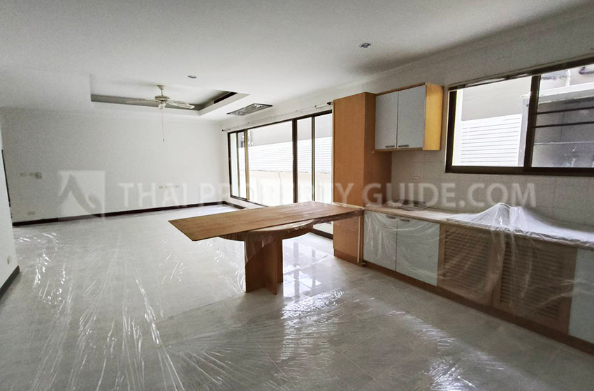 House with Shared Pool in Nichada Thani 