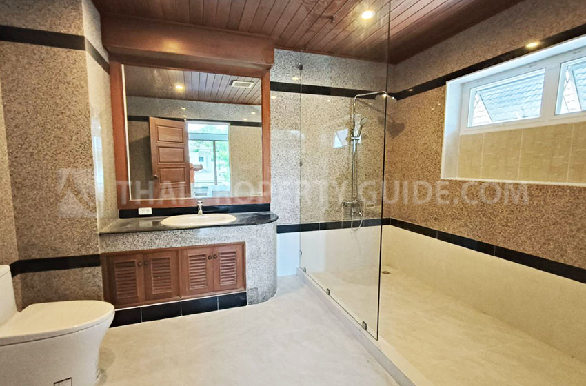 House with Shared Pool in Nichada Thani 