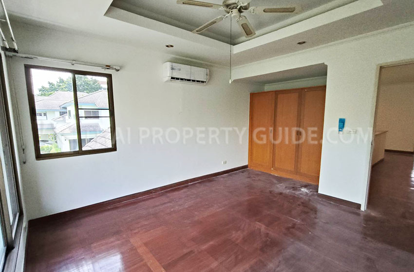 House with Shared Pool in Nichada Thani 