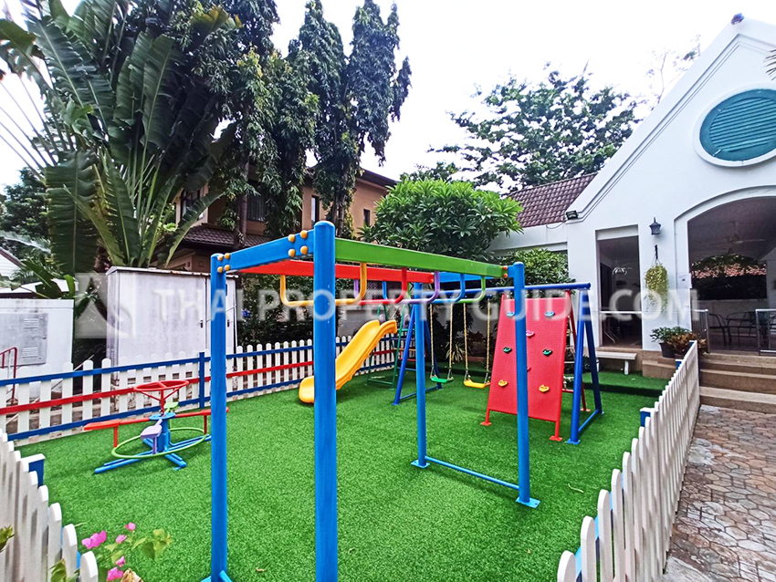 House with Shared Pool in Nichada Thani 