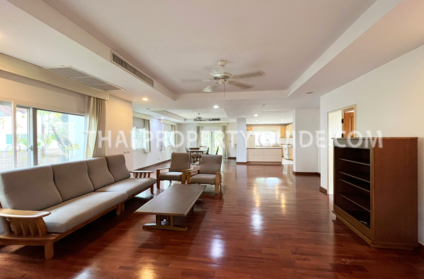 House with Shared Pool in Nichada Thani 