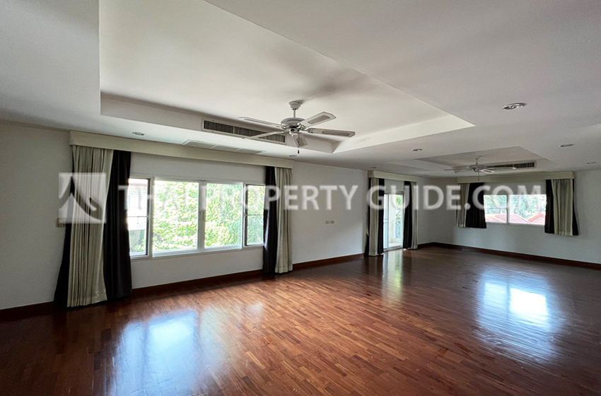 House with Shared Pool in Nichada Thani 