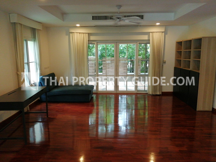 House with Shared Pool in Nichada Thani 