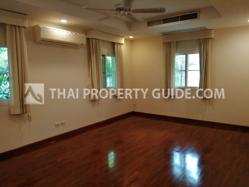 House with Shared Pool in Nichada Thani 