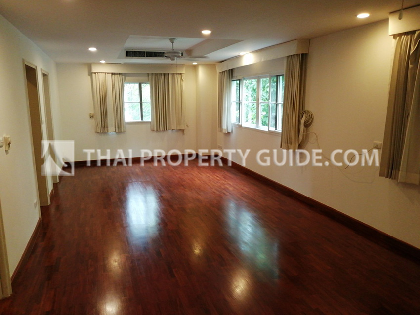 House with Shared Pool in Nichada Thani 